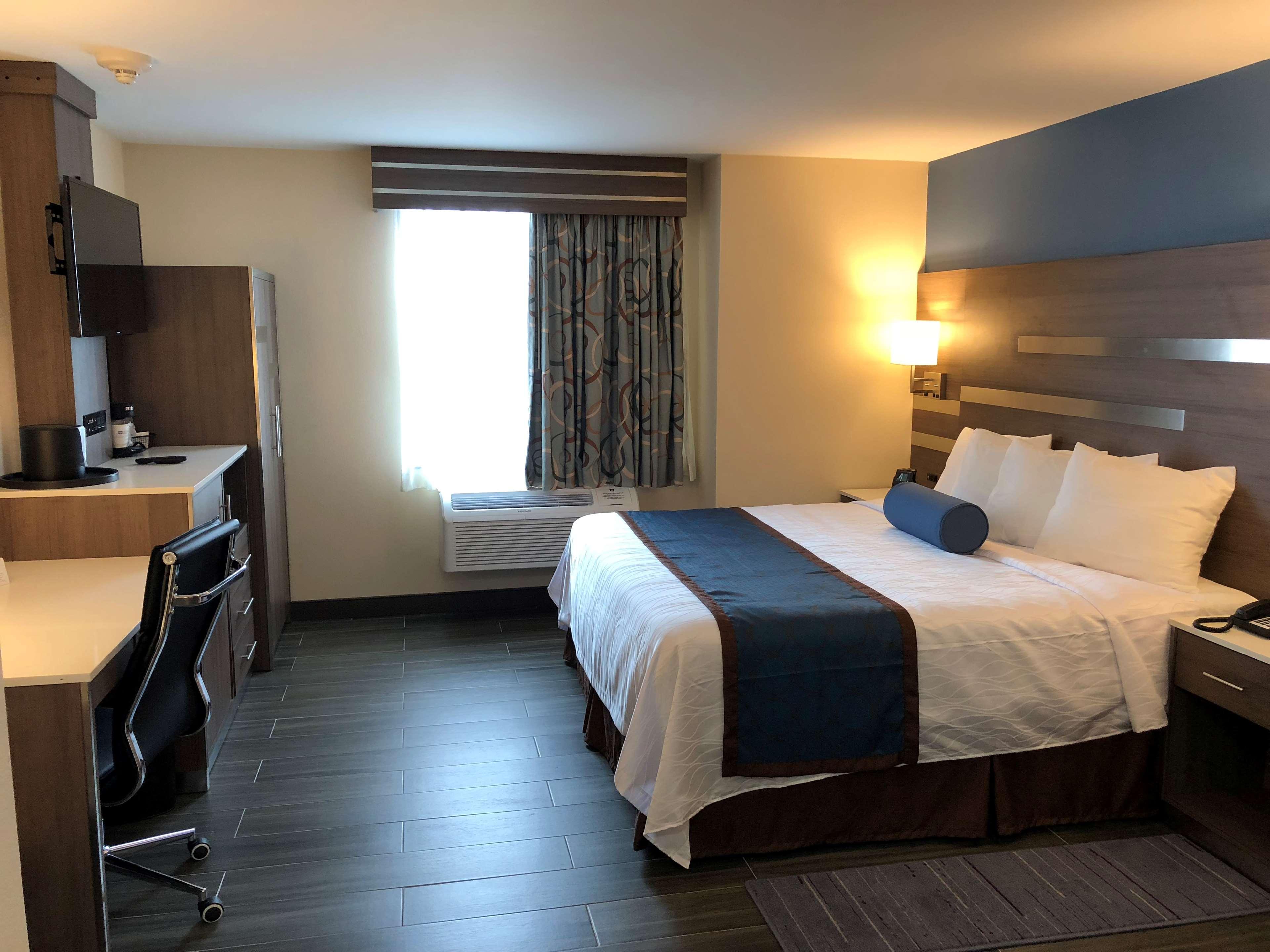 Best Western Plus Stadium Inn Nueva York Exterior foto
