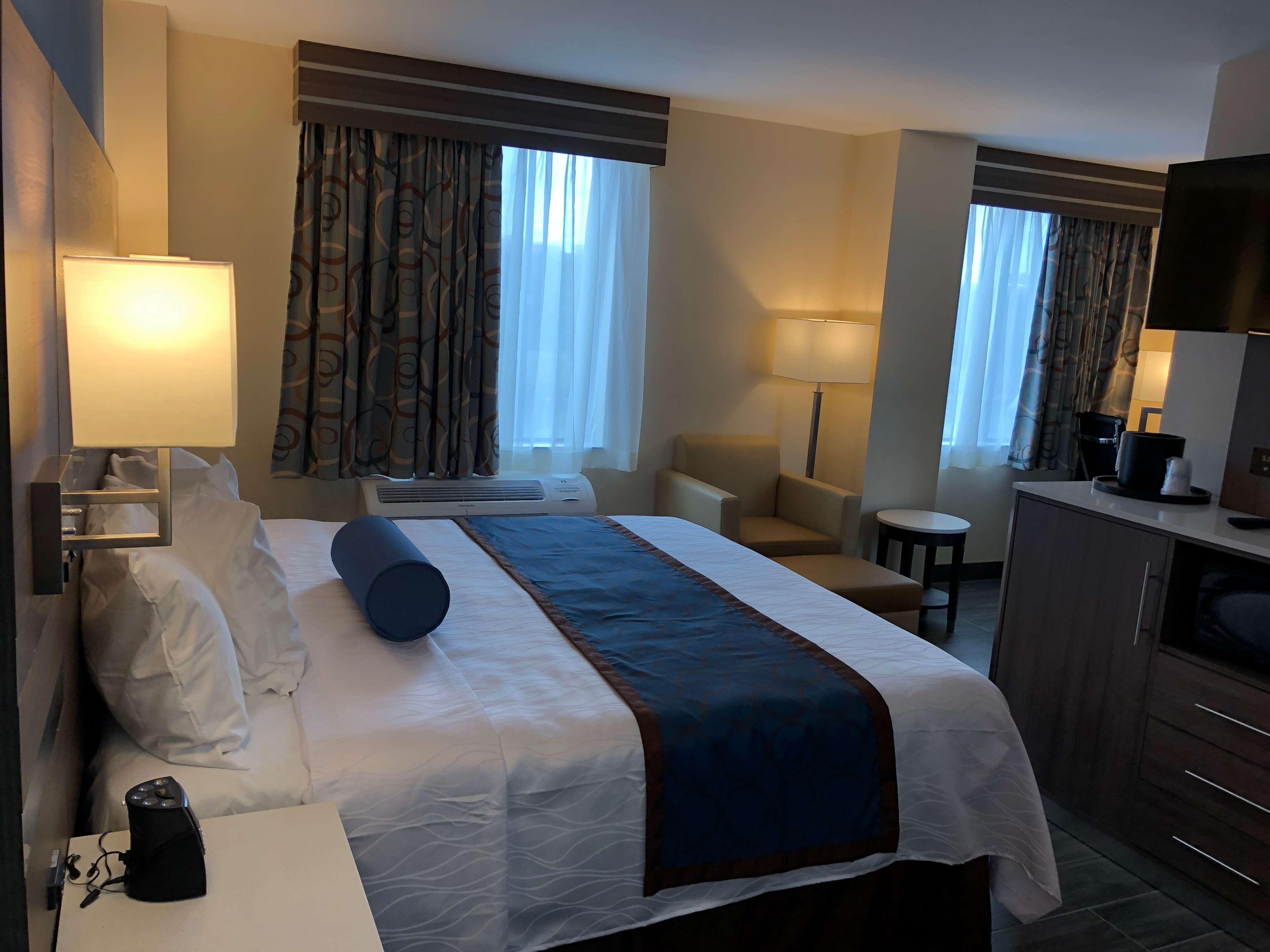 Best Western Plus Stadium Inn Nueva York Exterior foto