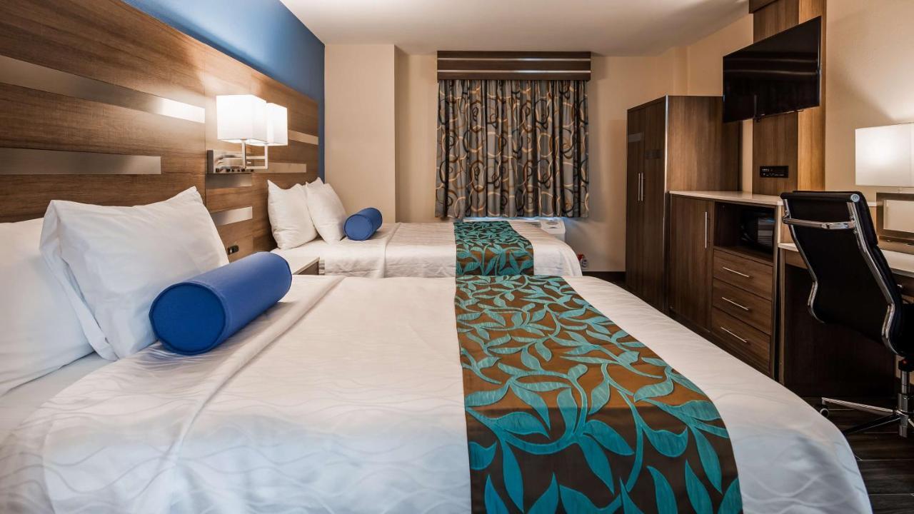 Best Western Plus Stadium Inn Nueva York Exterior foto